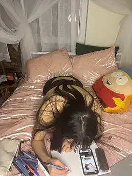 baeezzyy online show from January 11, 1:32 am