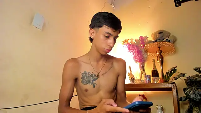 lucian davii online show from December 3, 5:55 pm