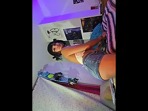 Lila bratzz online show from November 5, 5:51 am