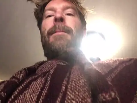 Snapshot of RockHammercock chatting on November 19, 3:23 pm RockHammercock online show from November 19, 3:23 pm