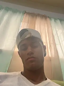 Snapshot of meliodas_23cm chatting on January 17, 8:12 pm meliodas 23cm online show from January 17, 8:12 pm