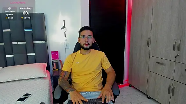 noah corvelle online show from November 17, 10:04 pm