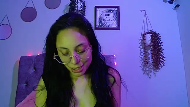 valkiry  online show from April 4, 9:56 pm