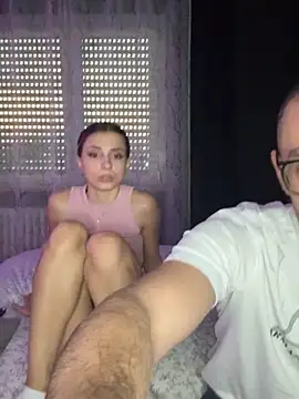 Snapshot of ares7ciao chatting on November 17, 3:29 pm ares7ciao online show from November 17, 3:29 pm