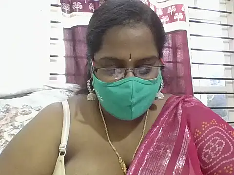 hootypriya online show from January 14, 12:11 pm