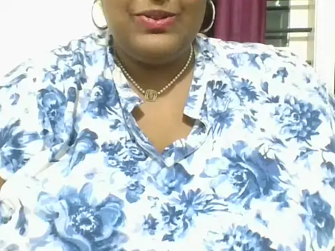 hootypriya online show from February 27, 1:33 pm