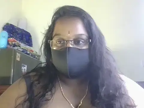 hootypriya online show from July 21, 3:20 am