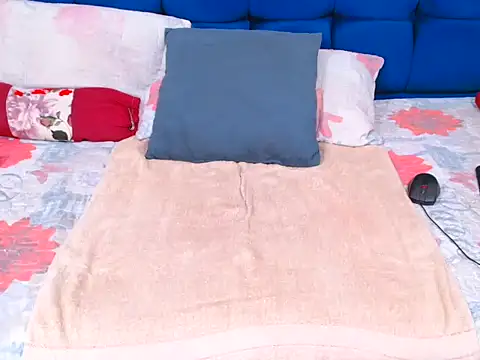 LeeBabby online show from November 26, 1:23 pm