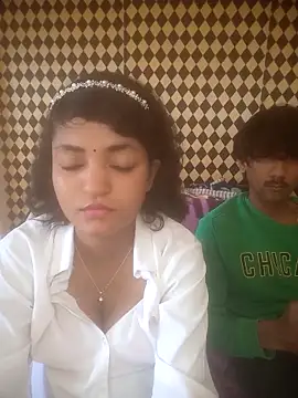 Freakingromance online show from April 12, 8:52 am