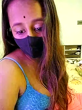 LoveLy-Soneya online show from December 21, 2:30 am