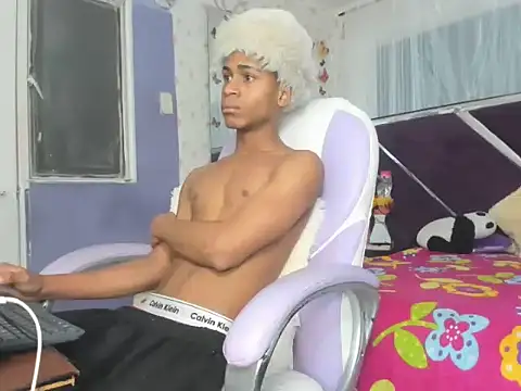 Santy bigcock 01 online show from November 7, 11:54 am