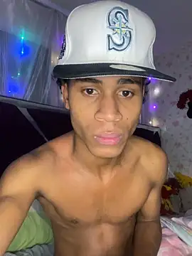 Santy bigcock 01 online show from May 25, 5:13 am