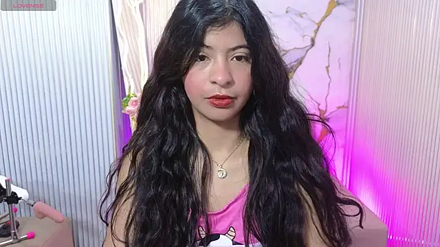 Sandyy tay online show from April 8, 11:32 am