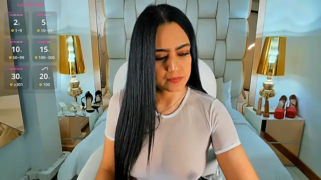 Snapshot of Bella__carther chatting on June 4, 1:06 pm Bella carther online show from June 4, 1:06 pm