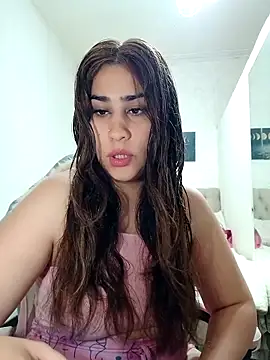 Snapshot of nahiarabiel33 chatting on November 12, 1:00 pm nahiarabiel33 online show from November 12, 1:00 pm