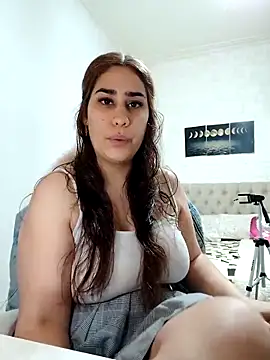 Snapshot of nahiarabiel33 chatting on November 14, 6:28 pm nahiarabiel33 online show from November 14, 6:28 pm