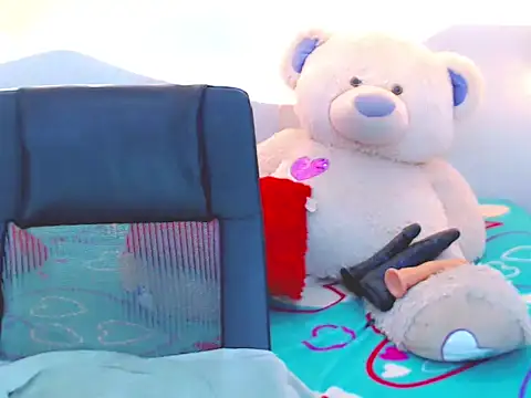 NharaBigCock online show from April 17, 6:55 pm