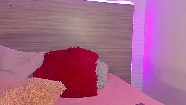 Snapshot of Taylor_walton chatting on February 11, 12:32 pm Taylor walton online show from February 11, 12:32 pm