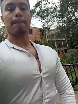 Snapshot of RaySullivan chatting on November 12, 7:57 pm RaySullivan online show from November 12, 7:57 pm