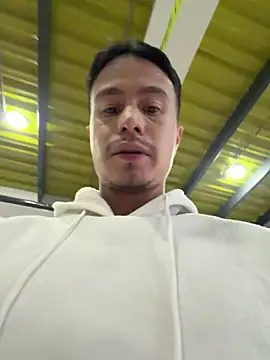 Snapshot of RaySullivan chatting on December 18, 4:02 pm RaySullivan online show from December 18, 4:02 pm