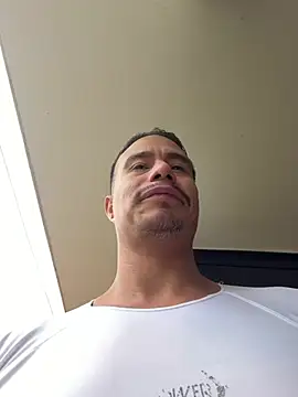 Snapshot of RaySullivan chatting on January 12, 3:39 pm RaySullivan online show from January 12, 3:39 pm