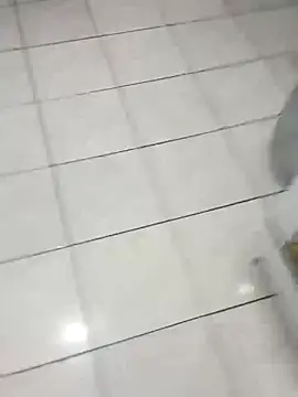  - - putinha online show from November 12, 11:43 am