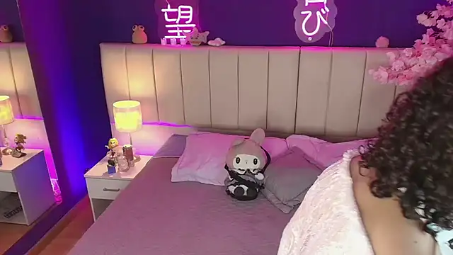  sarahRose online show from April 16, 4:02 am