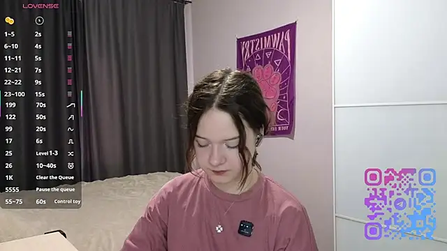 Snapshot of AlissaGerardo chatting on April 7, 11:10 am AlissaGerardo online show from April 7, 11:10 am