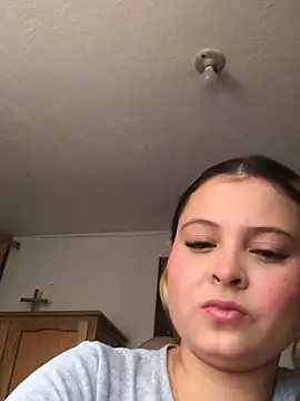 Snapshot of emily_blaker chatting on November 6, 8:21 pm emily blaker online show from November 6, 8:21 pm