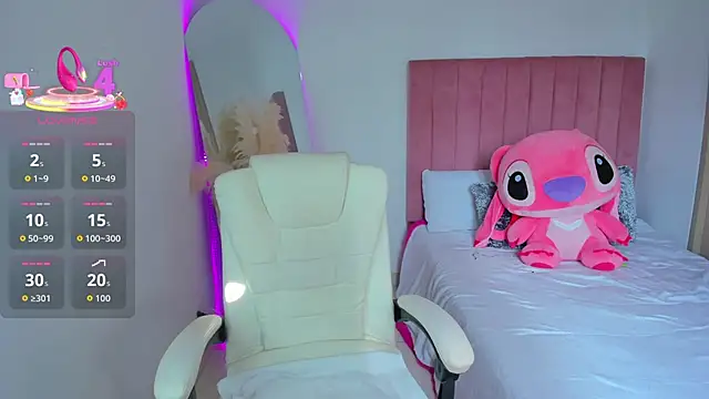 Janettcruz online show from December 19, 7:21 pm