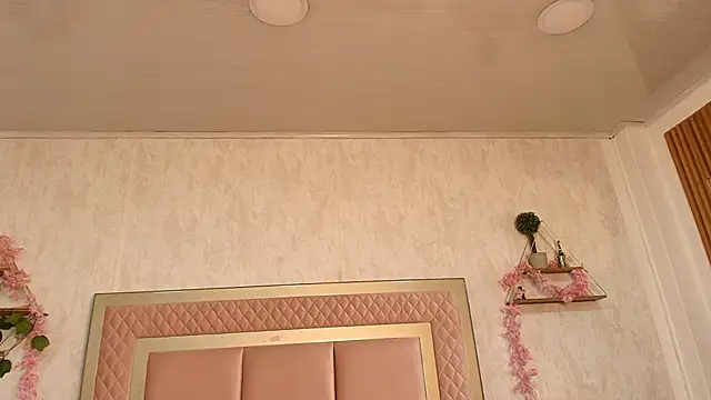 Madhison 5 online show from February 13, 12:23 pm