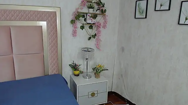 Madhison 5 online show from February 20, 12:38 pm