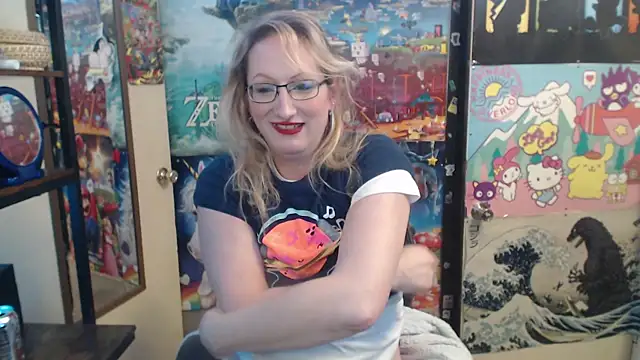 Savanah Banana  online show from March 21, 9:29 pm