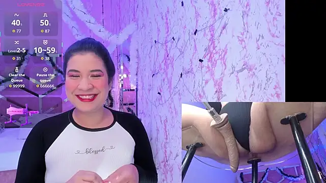 DaphneContry online show from December 17, 5:13 am