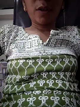 Isha kumari 69 online show from May 22, 12:44 pm