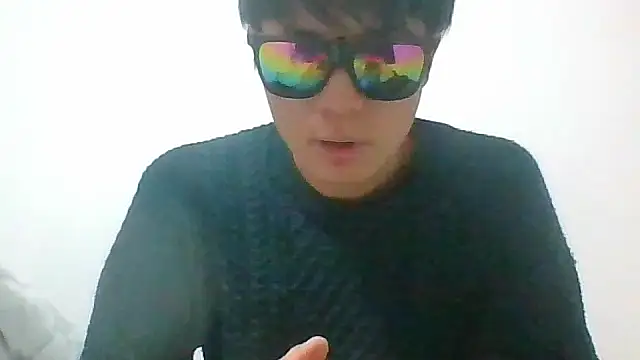 hiroto11058 online show from December 14, 8:02 pm