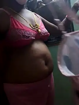 Snapshot of Couple1114 chatting on November 15, 3:52 pm Couple1114 online show from November 15, 3:52 pm