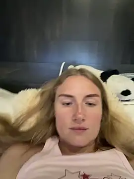 olliebells online show from June 19, 1:15 pm