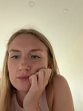 olliebells online show from July 6, 3:03 pm