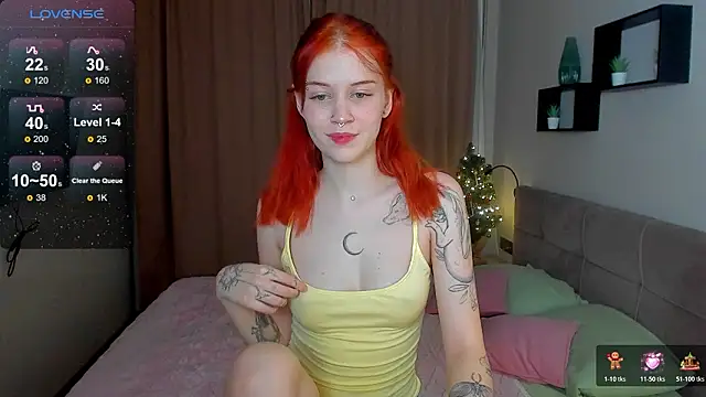 Snapshot of alice_with_freckles chatting on January 18, 3:38 pm alice with freckles online show from January 18, 3:38 pm