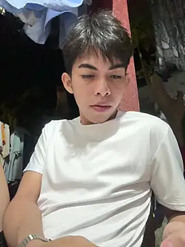 Urhotsilverboy online show from March 13, 4:24 pm