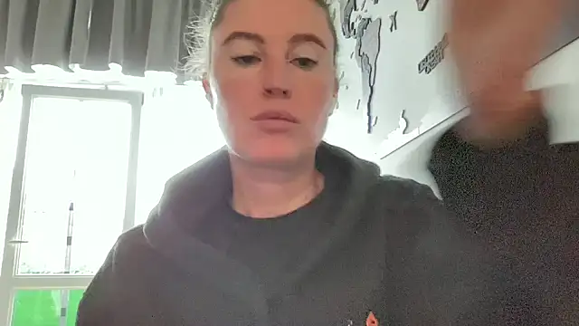 Ameli8 online show from November 11, 10:37 am