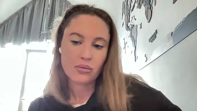 Snapshot of Ameli8 chatting on February 24, 12:36 pm Ameli8 online show from February 24, 12:36 pm