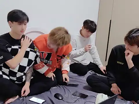 xiaomeng2563 online show from November 12, 12:05 pm