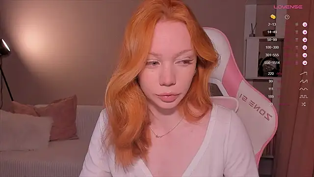 Elisahsthetics online show from April 11, 11:53 pm