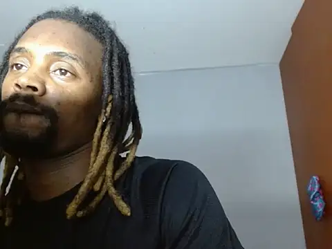 Snapshot of Dangerhook chatting on November 19, 7:41 am Dangerhook online show from November 19, 7:41 am