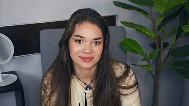 Snapshot of JanelKofron chatting on November 8, 1:55 pm JanelKofron online show from November 8, 1:55 pm