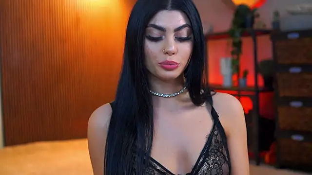 RavennaDArcy online show from December 2, 7:09 pm