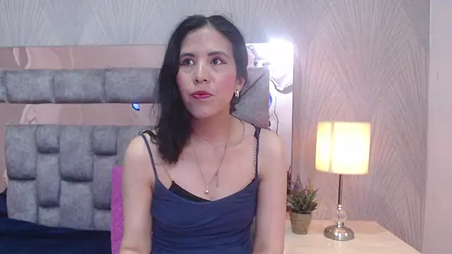 Snapshot of GiselaZivic chatting on December 4, 3:43 pm GiselaZivic online show from December 4, 3:43 pm