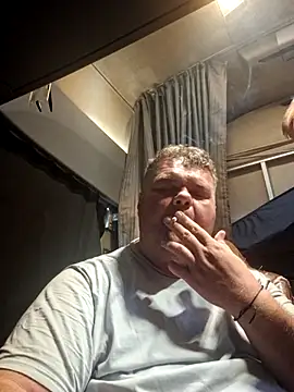 Snapshot of Grase44 chatting on November 6, 3:02 pm Grase44 online show from November 6, 3:02 pm